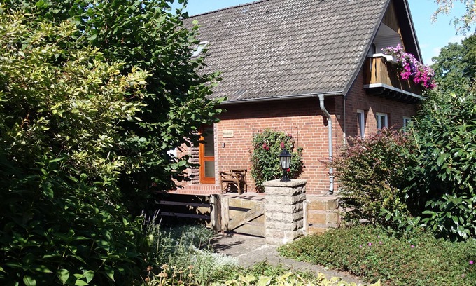 Overstedt Apartment | Stylish country house vacation apartment with garden in the Lüneburg Heath