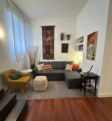Imperial Apartment | Stylish & Cozy 1BR Steps from Royal Palace | By Airnest