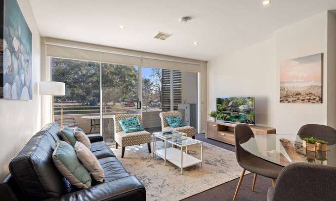 Curtin Apartment | Stylish Curtin Stay with Balcony Views