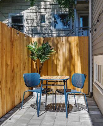 Seattle House | Stylish Daylight Basement Apartment- Patio + Grill