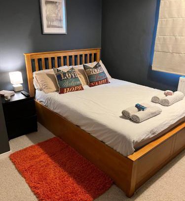 Headington House | Stylish Double Room in shared apartment in Oxfordshire