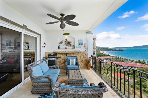 Playa Flamingo Apartment | Stylish Flamingo Condo with Ocean Views, Renovated Kitchen & Walkable Beach Access