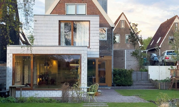 Amsterdam North House | Stylish freestanding Amsterdam house, great garden and meadow view. Remote work.