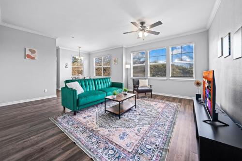 Fossil Creek Apartment | Stylish Haven 2 BR, 2 BA Pool