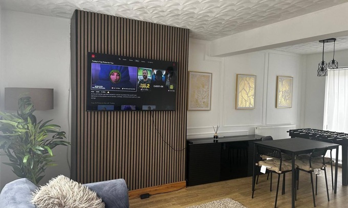 Hartlepool House | Stylish Home Away From Home with WiFi in Hartlepool