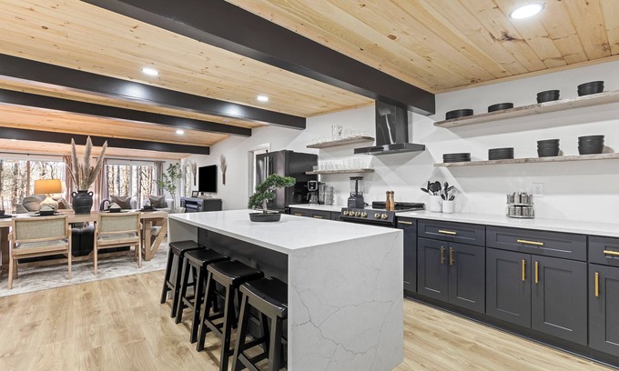 Gainesville House | Stylish Lake House Getaway with Dock in Peaceful Cove
