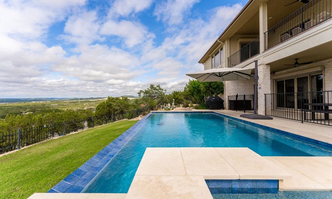 Lago Vista House | Stylish Lakeview Getaway with Open-Concept Design, Two Decks, and Room for 12