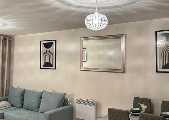 Harlow Apartment | stylish luxe apartment