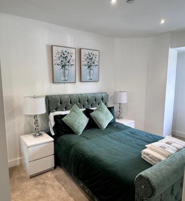 Barnt Green Apartment | Stylish Luxury Solihull Flat