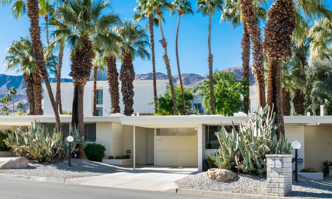 Palm Desert House | Stylish Mid-Century home with Pool walking distance to all on El Paseo!
