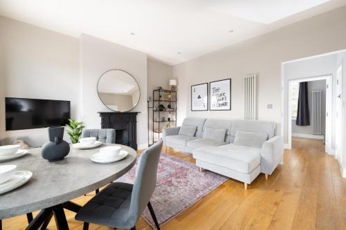Lewisham Apartment | Stylish & Modern London Apartment in Honor Oak