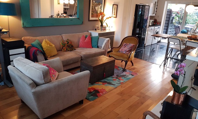 West Twickenham House | Stylish Open Plan Easy Living