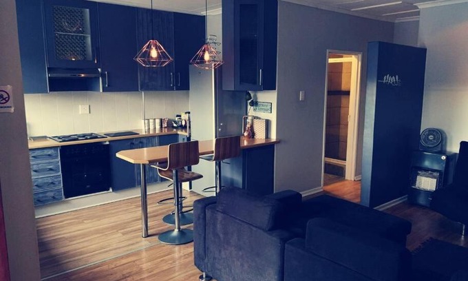 Lorraine Apartment | Stylish open plan Townhouse