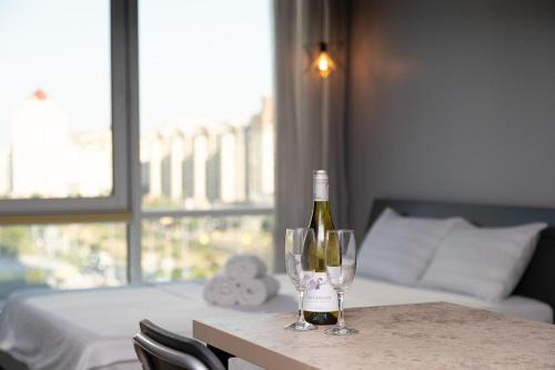 Obolon' Apartment | Stylish panoramic apartments. Smartplaza. Metro Minskaya