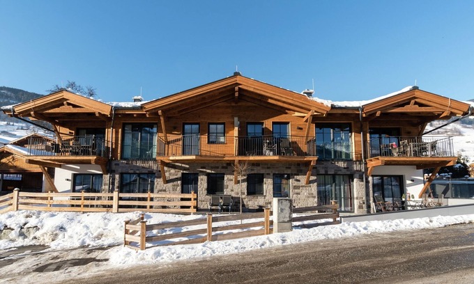 Walchen Apartment | Stylish penthouse in Piesendorf / Walchen near a ski area, with sauna