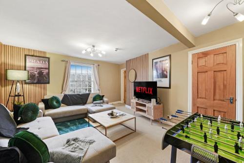 Bristol Floating Harbour Apartment | Stylish Penthouse On Harbourside
