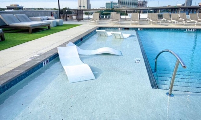 Five Points Apartment | Stylish Riverside Condo Near Five Points