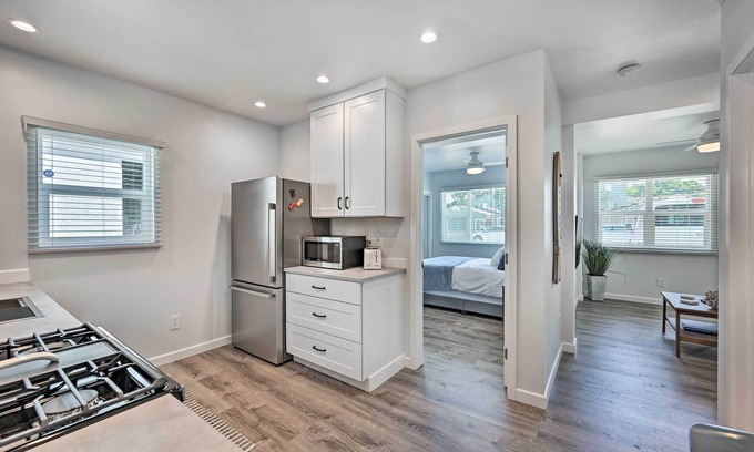 Roseville - Fleet Ridge Apartment | Stylish San Diego Apartment w/Smart TV!