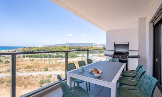 Nahariya Apartment | Stylish Seaside Escape with Balcony