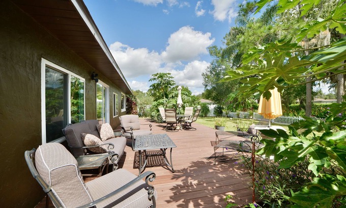 Sebring House | Stylish Sebring House – Across from Lake Jackson & close to the Downtown Circle
