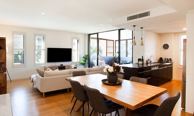 Mosman Apartment | Stylish Serenity, Mosman I90