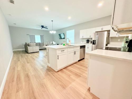Northwest Orlando Apartment | Stylish Stay Near Disney & Universal Sleeps 8