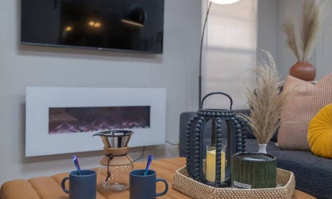 Denton House | Stylish Stay on Cordell Heart of Denton Living