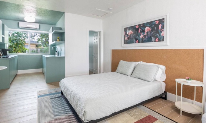 El Portal Apartment | Stylish Studio in El Portal #6