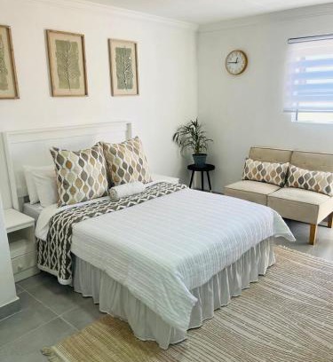 Germiston Apartment | Stylish Studio in Hazel Park