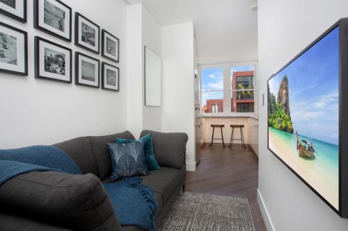 Elizabeth Bay Apartment | Stylish Studio Near Kings Cross Train Station