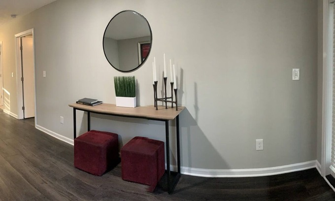 Riverdale House | Stylish Townhouse near Downtown Atlanta/Airport