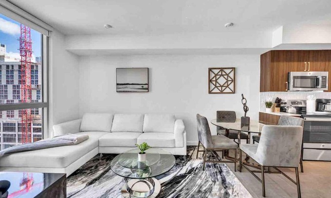 Overtown Apartment | Stylish Unit in Downtown Miami With Free Parking