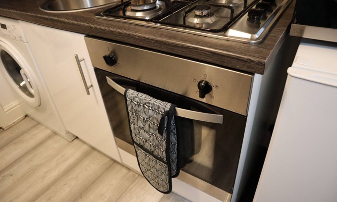Acocks Green Apartment | Stylish Urban Escape Near Nec, Airport, Hs2