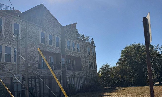 Northside House | Stylish Urban Townhome – Close to Downtown Houston & Medical Center!
