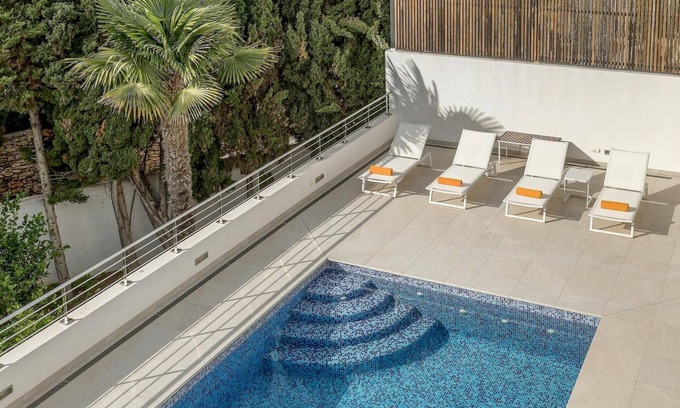 Can Furnet Villa | Stylish villa with generous veranda