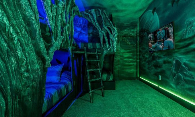 Reunion House | Stylish Villa with Unreal Themed Bedroom at Reunion