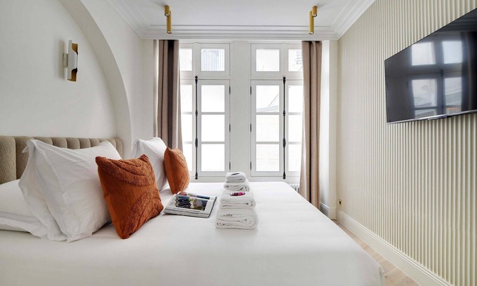 Batignolles Apartment | Sublim Apartement Center of Paris/Montmartre