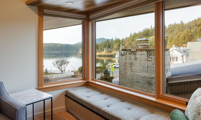 Eastsound Hotel | Sucia - Dramatic Eastsound Bay View
