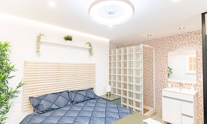 Simancas Bed & Breakfast | Sucre: Room with comfort and Bolivian essence in Madrid