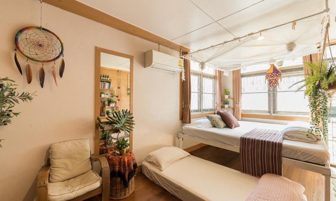 Chom Phon House | Sud Soi Guest House