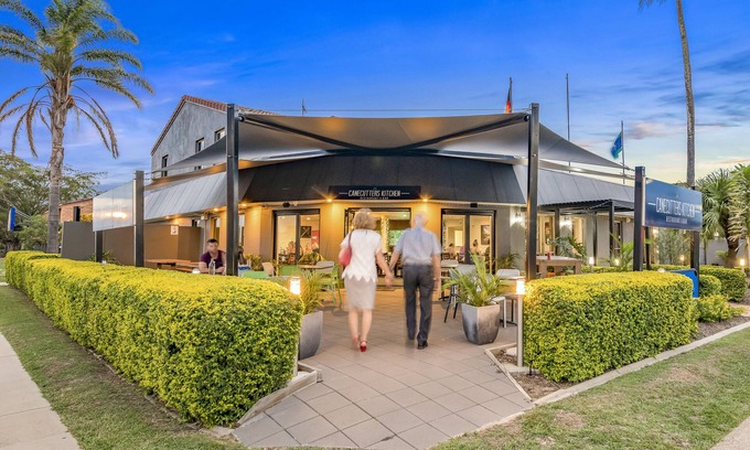 Bundaberg West Hotel | Sugar Country Motor Inn