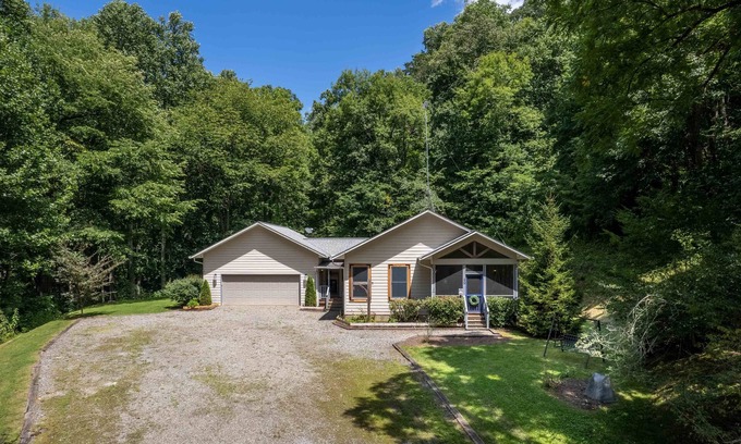 Cullowhee House | Sugar Creek Retreat - Where Comfort and Adventure Meet