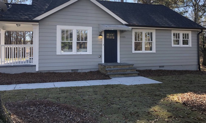 Sugar Hill House | Sugar Hill cottage completely renovated. All new furniture and luxury linens.
