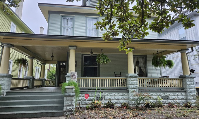 Springfield House | Sugar Magnolia House-Romantic Historic Home