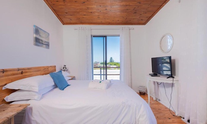 Struisbaai Apartment | Suikerbekkie