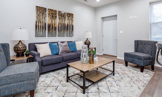 Wrightwood Neighbors House | Suite 2 on Southport 4 Queen Beds