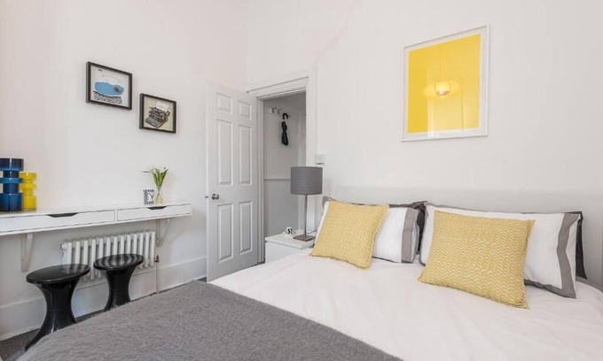 Belsize Apartment | Suite 3 Belsize Park garden flat
