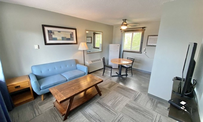 Rapid City Apartment | Suite 309 - Gorgeous Apartment | 0 Bed, 1 Bath
