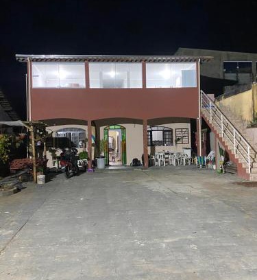 Indaia House | Suite 6 a 3 quadras da praia