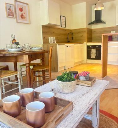Aubenas Apartment | Suite Aubenas centre - château